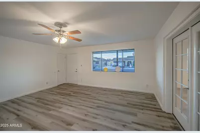 5539 W Wilshire Drive, Phoenix, AZ 85035 - Photo 9