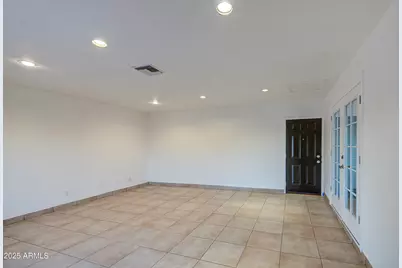 5539 W Wilshire Drive, Phoenix, AZ 85035 - Photo 13