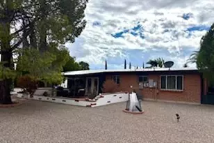 91 E Los Mangos, Green Valley, AZ 85614 - Photo 3