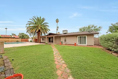 110 W Las Palmaritas Drive, Phoenix, AZ 85021 - Photo 25