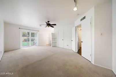 110 W Las Palmaritas Drive, Phoenix, AZ 85021 - Photo 15