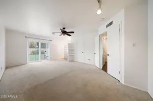 110 W Las Palmaritas Dr, Phoenix, AZ 85021 - Photo 15