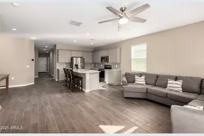 2566 S 241st Lane, Buckeye, AZ 85326 - Photo 7