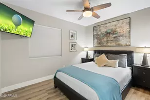 8570 E Indian School Rd, Scottsdale, AZ 85251 - Photo 25