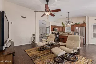 3425 E Sequoia Dr, Phoenix, AZ 85050 - Photo 9