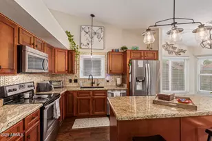 3425 E Sequoia Dr, Phoenix, AZ 85050 - Photo 13