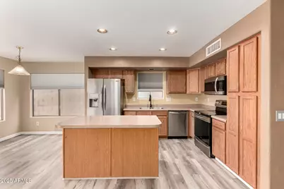 12445 W Montebello Avenue, Litchfield Park, AZ 85340 - Photo 9