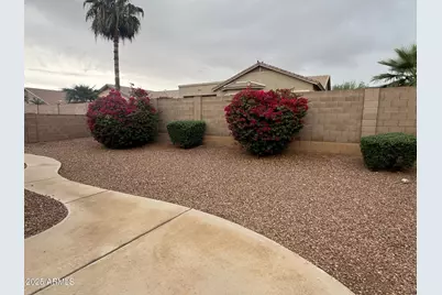 2191 W Goldmine Mountain Drive, San Tan Valley, AZ 85144 - Photo 13