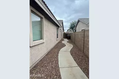 2191 W Goldmine Mountain Drive, San Tan Valley, AZ 85144 - Photo 15
