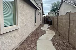 2191 W Goldmine Mountain Dr, San Tan Valley, AZ 85144 - Photo 15