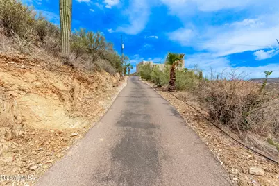 32150 S Lisa Drive, Black Canyon City, AZ 85324 - Photo 9