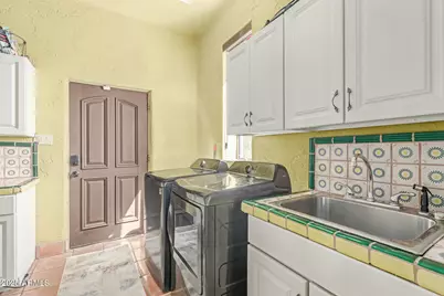 32150 S Lisa Drive, Black Canyon City, AZ 85324 - Photo 21