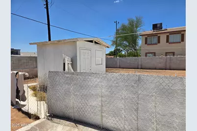 2202 N 26th Place, Phoenix, AZ 85008 - Photo 3