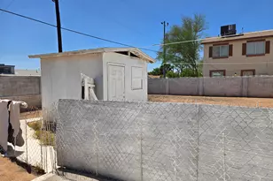 2202 N 26th Pl, Phoenix, AZ 85008 - Photo 3