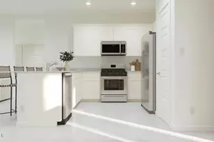 17312 W Gray Fox Trl, Surprise, AZ 85387 - Photo 3