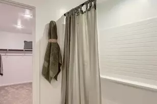 9529 W Cheery Lynn Rd, Phoenix, AZ 85037 - Photo 13