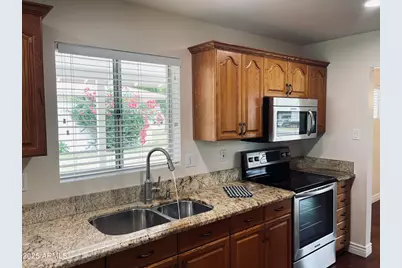 4702 E Wilshire Drive, Phoenix, AZ 85008 - Photo 5