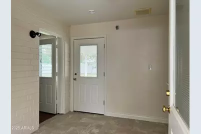4702 E Wilshire Drive, Phoenix, AZ 85008 - Photo 17