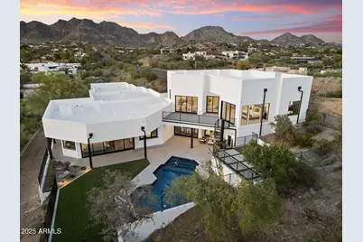 3135 E Palo Verde Drive, Phoenix, AZ 85016 - Photo 1