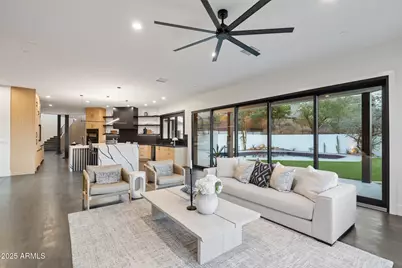 3135 E Palo Verde Drive, Phoenix, AZ 85016 - Photo 17