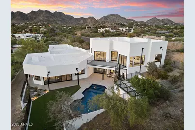 3135 E Palo Verde Drive, Phoenix, AZ 85016 - Photo 1