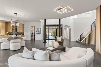 3135 E Palo Verde Drive, Phoenix, AZ 85016 - Photo 9