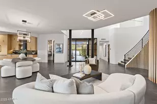 3135 E Palo Verde Dr, Phoenix, AZ 85016 - Photo 9