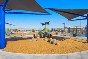 10048 W Piccadilly Rd, Avondale, AZ 85392 - Photo 7