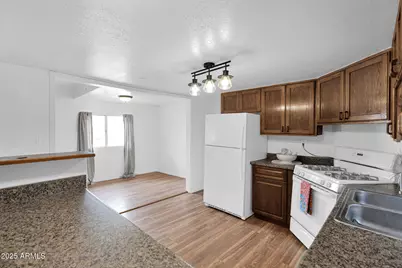 314 E Villa Maria Drive, Phoenix, AZ 85022 - Photo 7