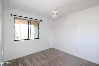 5330 N Central Avenue #19, Phoenix, AZ 85012 - Photo 11