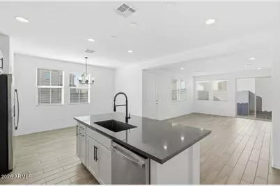 10054 W Piccadilly Road, Avondale, AZ 85392 - Photo 7