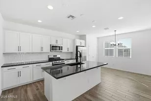 10054 W Piccadilly Rd, Avondale, AZ 85392 - Photo 9