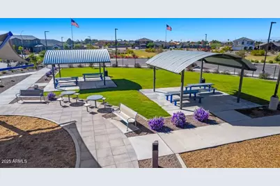 10054 W Piccadilly Road, Avondale, AZ 85392 - Photo 11