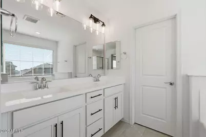 10054 W Piccadilly Road, Avondale, AZ 85392 - Photo 21