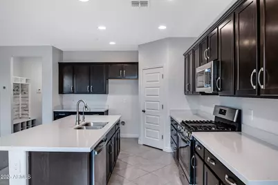 12370 W Cassia Trail, Peoria, AZ 85383 - Photo 15