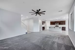 12370 W Cassia Trail, Peoria, AZ 85383 - Photo 11