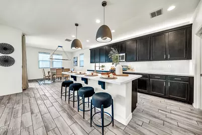 21957 N 98th Lane, Peoria, AZ 85383 - Photo 11