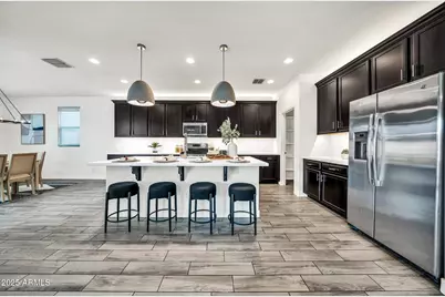 21957 N 98th Lane, Peoria, AZ 85383 - Photo 7