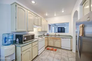 8317 N 61st Ln, Glendale, AZ 85302 - Photo 11