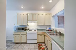 8317 N 61st Ln, Glendale, AZ 85302 - Photo 7