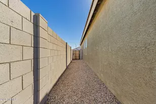 47662 W Mellen Ln, Maricopa, AZ 85139 - Photo 17