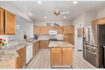 22637 N Hermosillo Drive, Sun City West, AZ 85375 - Photo 9