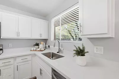 5136 W Osborn Road, Phoenix, AZ 85031 - Photo 19