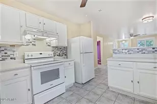 16940 N Briarwood Dr, Surprise, AZ 85378 - Photo 5