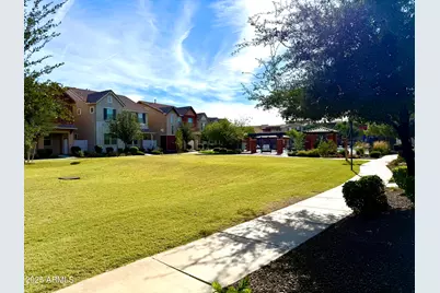 2247 S Agnes Lane, Gilbert, AZ 85295 - Photo 33