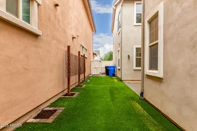 2247 S Agnes Lane, Gilbert, AZ 85295 - Photo 31