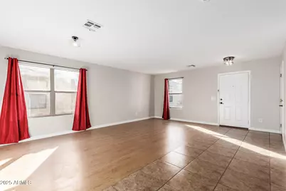 631 S Colonial Court, Gilbert, AZ 85296 - Photo 5