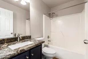 631 S Colonial Ct, Gilbert, AZ 85296 - Photo 21