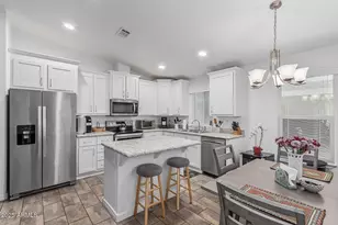 650 N Hawes Rd, Mesa, AZ 85207 - Photo 11