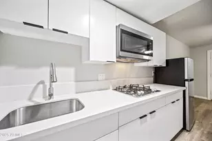 3025 N 32nd St, Phoenix, AZ 85018 - Photo 9